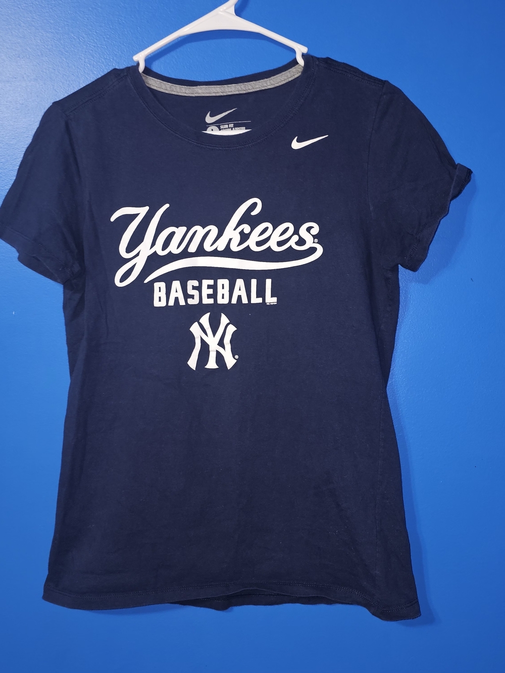 Nike Womens Navy Blue Yankees Baseball Graphic Tee